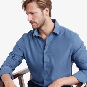 HERRINGBONE TEXTURED PLAIN SHIRT
MER - BLUE